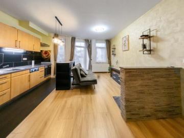 Vollmöblierte, 2023 sanierte 3 Zimmer Wohnung in Finkenstein 61 m²