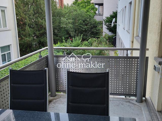 Vollmöblierte 2,5 ZW mit Balkon und Einbauküche in S West
