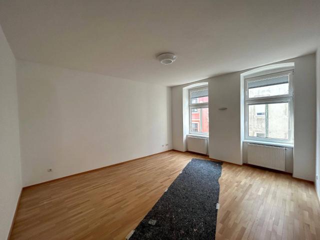 Vollmöblierte 2 Zimmer Altbauwohnung in Wien 1060 kaufen