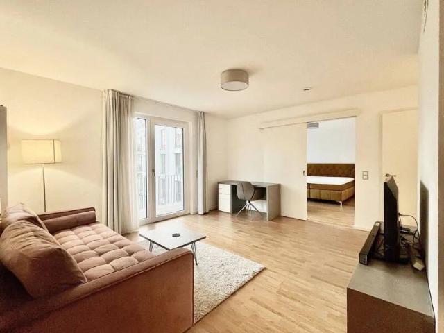 Vollmöbliertes Apartment mit großem Balkon zum ruhigen Hinterhof | barrierefrei | Aufzug | EBK