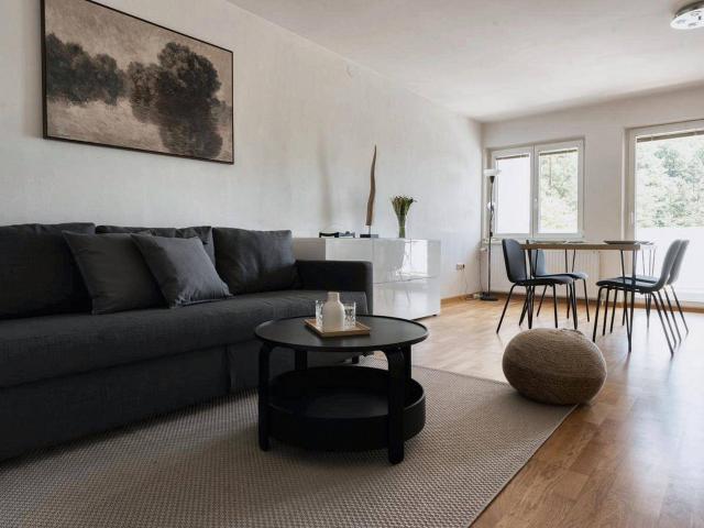 Vollmöbliertes Apartment mit 2 Terrassen & Talblick mit Parkplatz