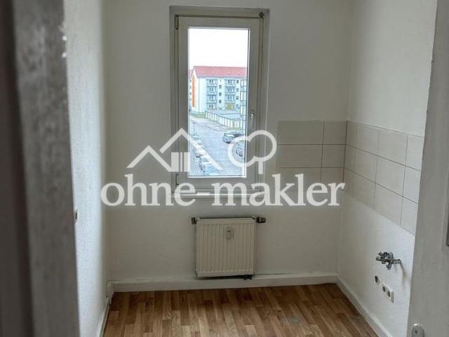 Vollsaniert, zentrumsnahe Wohnung mit Wannenbad