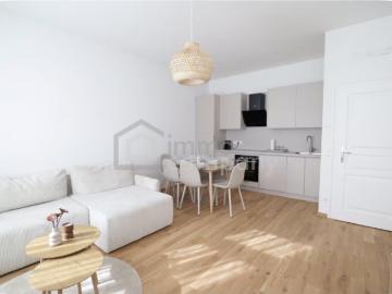 Vollsanierte 3 Zi Wohnung 80m², Nahe Rathaus, Fußbodenheizung!