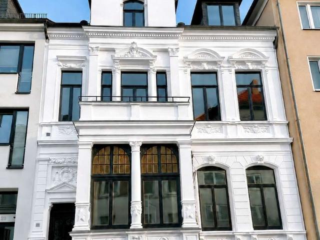 Vollsanierte Jugendstilwohnung in Bestlage in der Oststadt