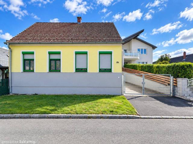 Vollsaniertes 3 Zi Einfamilienhaus mit Garten & Carport in Schachendorf!