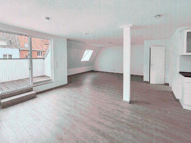 Vollständig renovierte Dachgeschosswohnung!