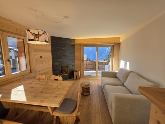 Vollständig renovierte Einzimmerwohnung mit atemberaubender Aussicht