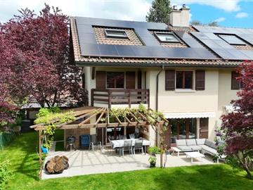 Vollständig renovierte Familienvilla mit Garten und offenem Blick – Epalinges