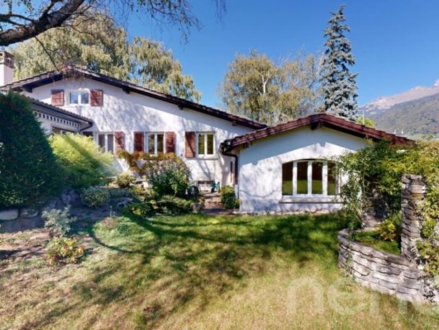 Vollständig renovierte Villa mit 6,0 Zimmern