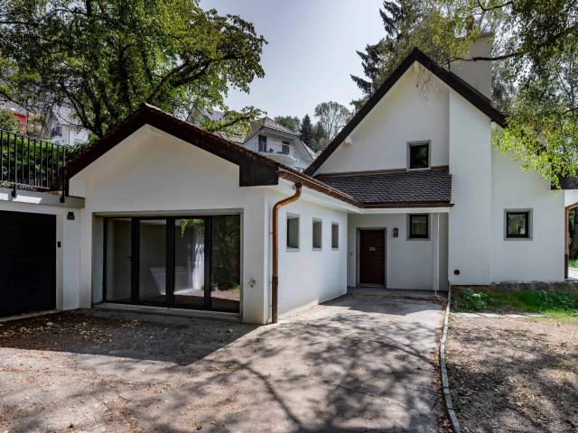 Vollständig renovierte zeitgenössische Villa mit Schwimmbad