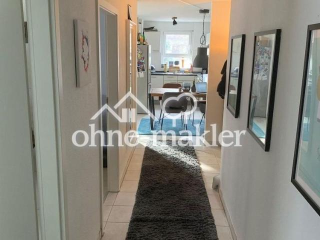 Vollständig renovierte 2 Zimmer Wohnung mit Balkon, Einbauküche + TG in Filderstadt