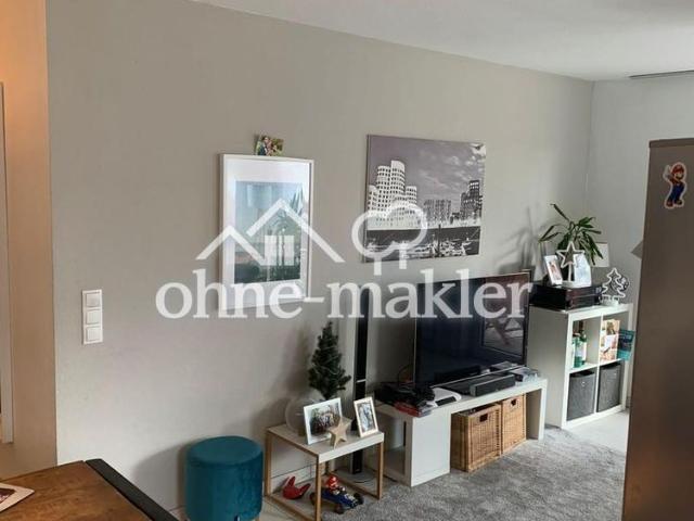 Vollständig renovierte 2 Zimmer Wohnung mit Balkon, Einbauküche + TG in Filderstadt Bonlanden