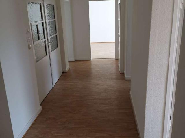 Vollständig renovierte 3 Zimmer Wohnung mit 2 Balkone und Einbauküche in Gießen Uniklinikum