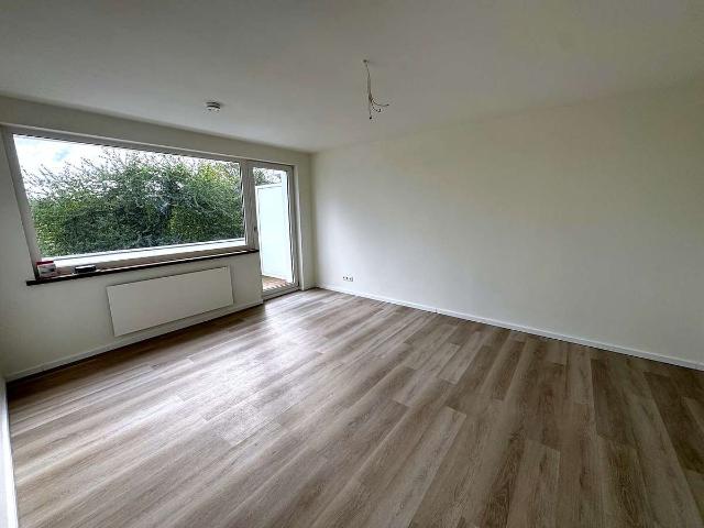 Vollständig sanierte 2 Zimmer Wohnung mit Balkon im 2. OG in Essen Heidhausen