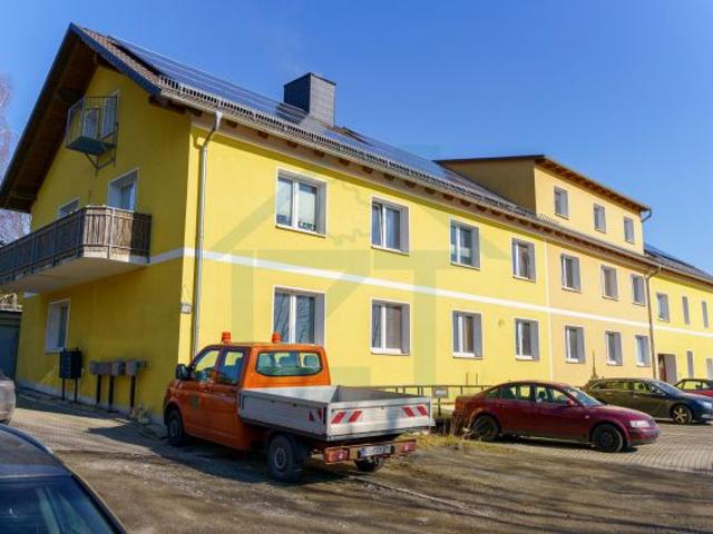 Vollvermietet! Großes Mehrfamilienhaus 2008 saniert mit Einfamilienhaus und guter Anbindung