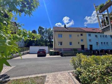 Vollvermietetes 3 Familienhaus mit Baugrundstück | Mietsteigerungspotenzial + Nachverdichtung | VeitsbronnS Bahn