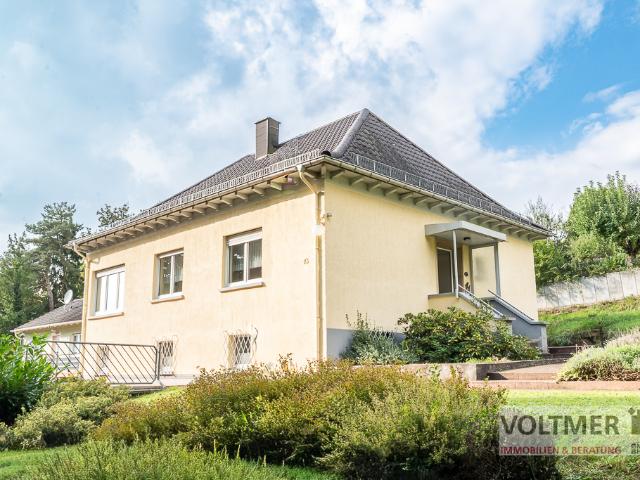 VORTEILSPAKET zwei Einfamilienhäuser und zwei Garagen als Paket in Einöd zu verkaufen!