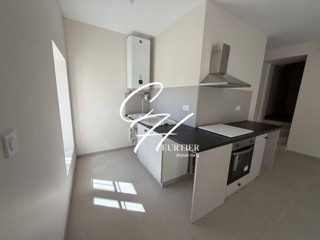 VOREPPE APPARTEMENT T2 REFAIT A NEUF
