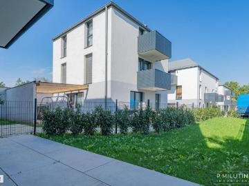 Vösendorf+ Erstbezug+Schlüsselfertig+Moderne Doppelhaushälfte für Jungfamilien mit großzügiger Außenfläche 2 Gärten + 2 Terrassen + 4 Balkone+ Gesamtnutzfläche: ca. 240 m²