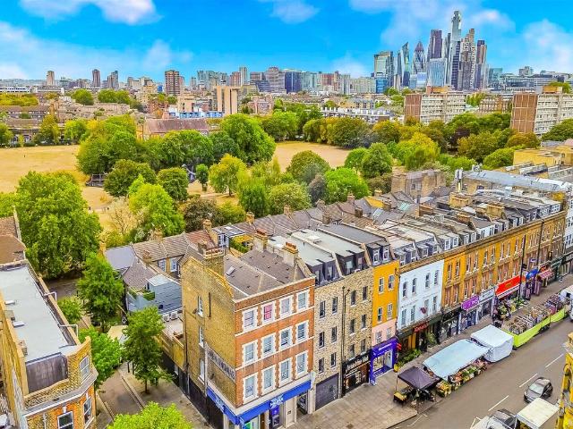 Voss Street, London E2, 3 bed flat to rent, £3,500 pcm | PrimeLocation