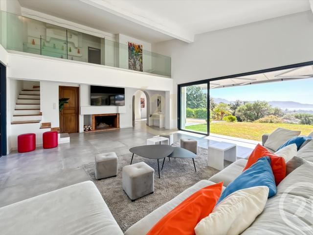 Votre agence Century 21 Dary Immobilier l'Ile Rousse vous pr. 378m² Lumio