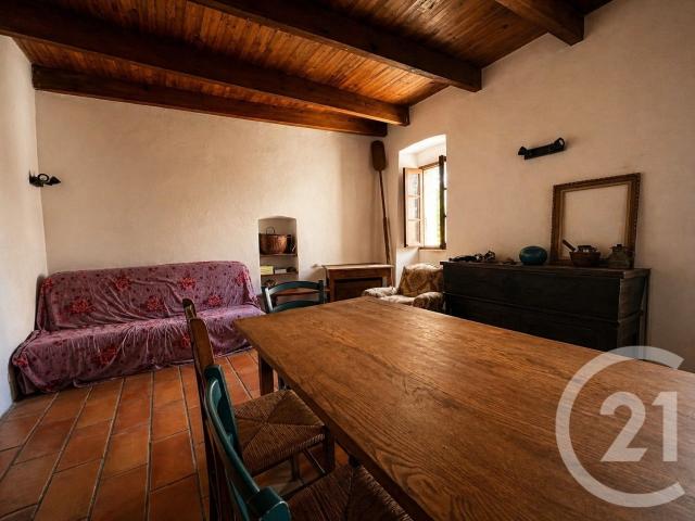 Votre agence Century 21 Dary Immobilier vous propose en excl. 75m² Ville di Paraso