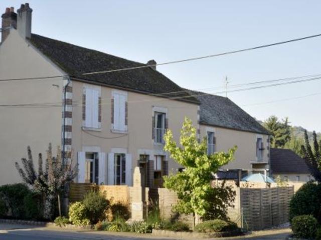 Votre agence France Loire Aubigny S/Nère vous propose cet appartement à la location sur la commune de Saint Satur