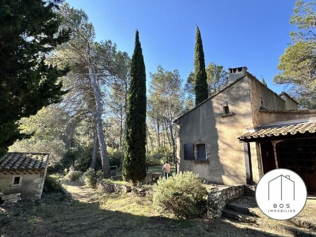 Votre Mazet au coeur des Alpilles 81m² Saint Etienne du Grès