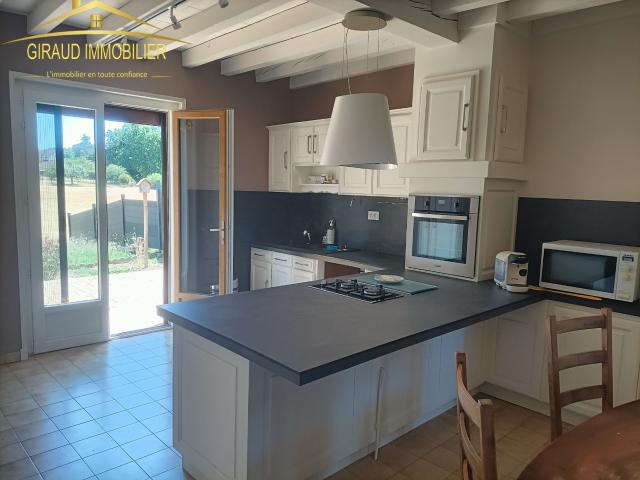 VOUGY Maison de ville T6 avec jardin