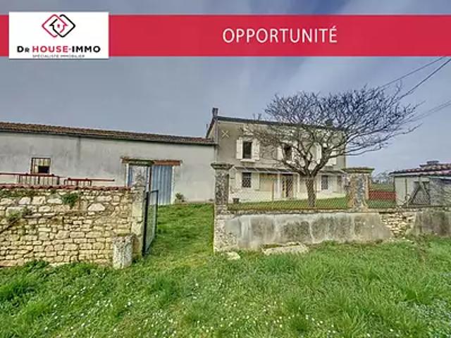 Vouharte 16330 Achat / Vente maison 5 pièces t5 au dernier étage parking