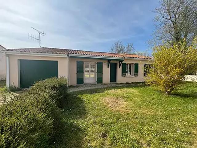 Vouillé 79230 Achat / Vente maison 4 pièces t4 au dernier étage