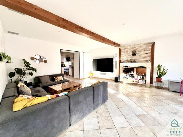 VOUILLÉ 86190 MAISON À ÉTAGE 190 m2 TERRAIN 5 491 m2