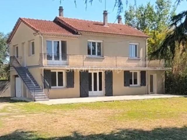 Vous rêvez d'espace et de confort pour votre famille ? Cett