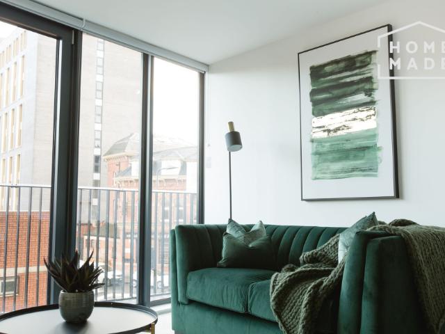 Vox, Trentham Street, M15 1 bed flat to rent £1,190 pcm £275 pw