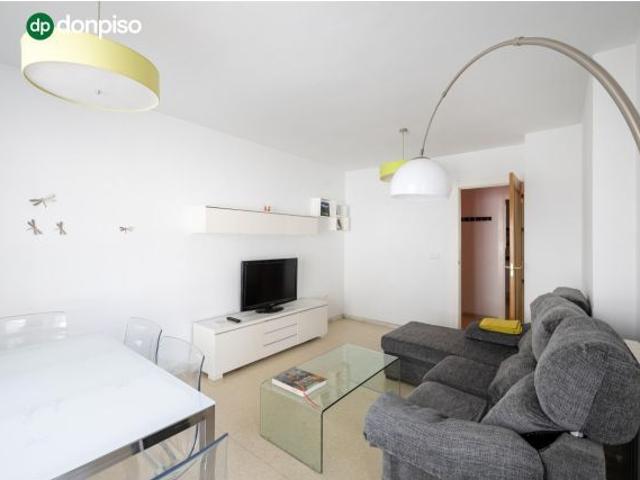 VPO PISO DE 2 HABITACIONES CON GARAJE, TRASTERIO Y PATIO DE 82 M2