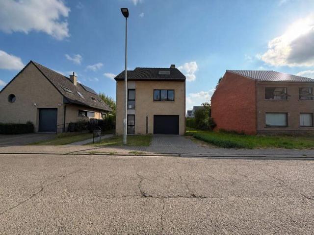 Vrijstaande woning op aangename locatie in Halle