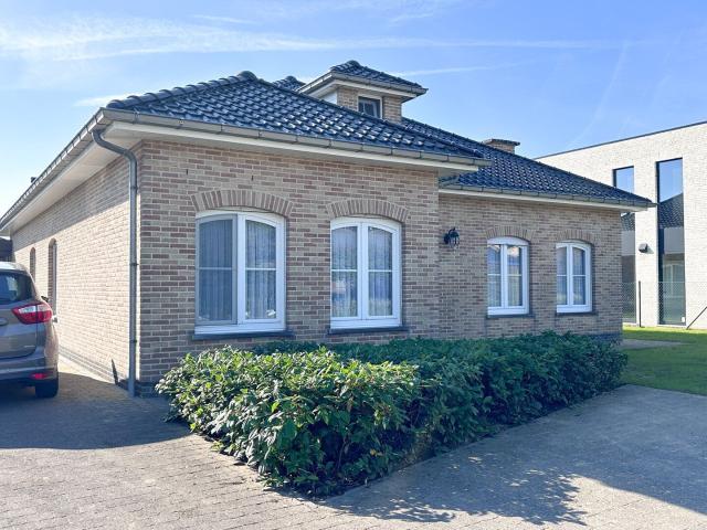 Vrijstaande woning met landelijk uitzicht te huur in Vrasen