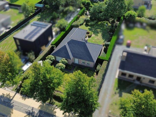 Vrijstaande bungalow met tuin en garage