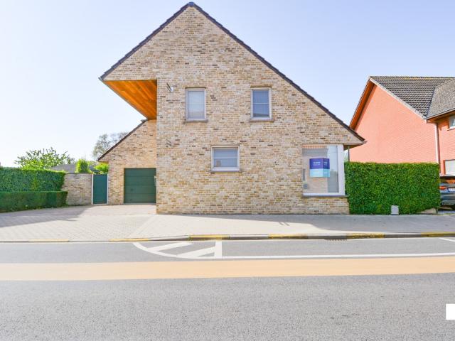 Vrijstaande moderne woning