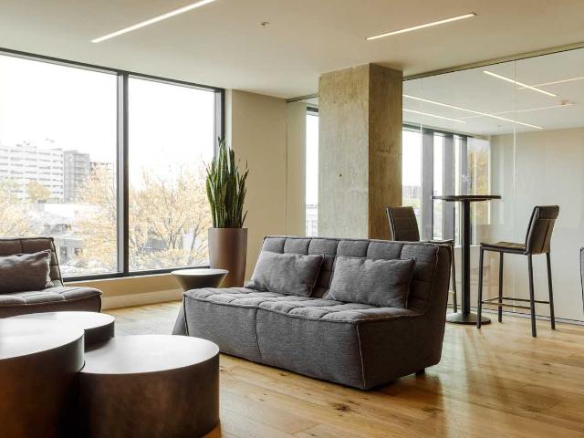 Vue Apartments 1 Bedroom Apartment for Rent at 7407 Av Mountain Sights, Montréal, QC H4P 0B6 Snowdon