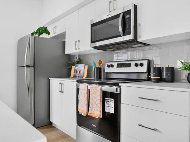 VUE AT STONESHIRE — 3 bed Aspen