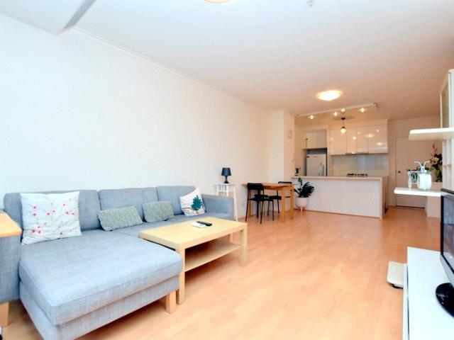 Vue Grande 13th floor, 63 Whiteman St: You'll Never Want To Leave