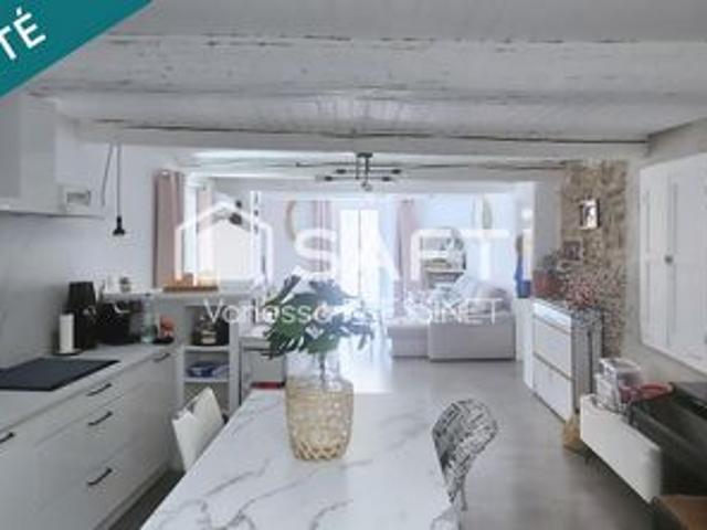 Vue exceptionnelle à 360° ! Maison de village rénovée avec terrasse panoramique