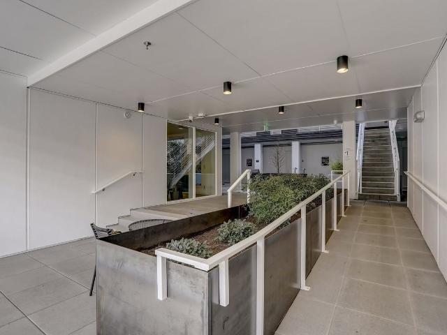 Vue on Harvard Studio Apartment for Rent at 740 Harvard Ave E, Seattle, WA 98102 Broadway