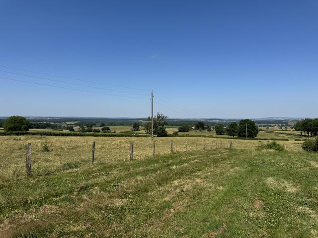 VUE MAGNIFIQUE POUR CETTE FERMETTE SUR 5590 M2