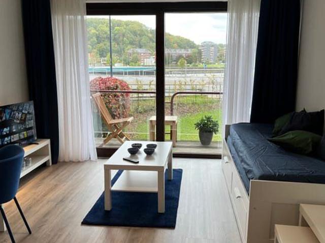 Vue Meuse, airco, full équipé: studio meublé exceptionnel