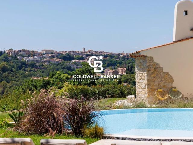 Vue mer et villages, clefs en mains, possibilité 2ème maison 400m² Vence
