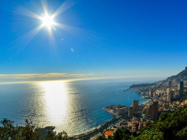Vue mer panoramique et vue de MONACO, Roquebrune Cap Martin, France