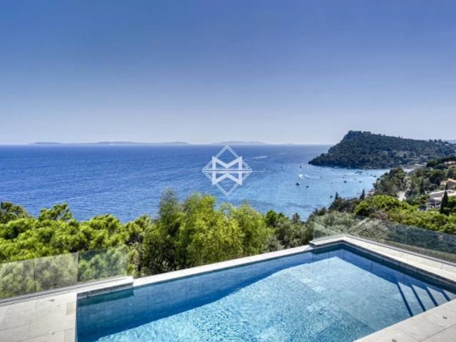 Rayol Canadel sur Mer Vue mer panoramique pour cette villa clés en main