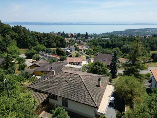 Vue sur le lac, villa à rénover ou projet immobilier d'exception